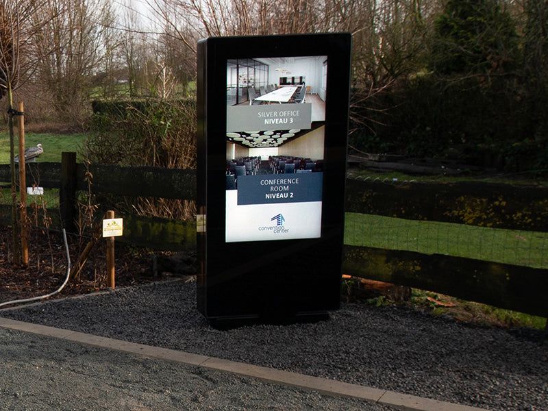 43" FREESTANDING OUTDOOR DIGITAL POSTER