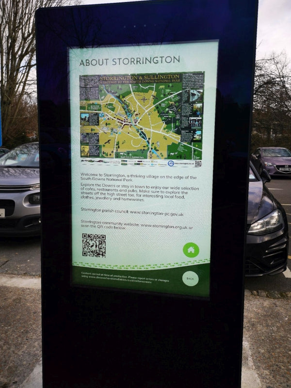 55" FREESTANDING OUTDOOR DIGITAL POSTER