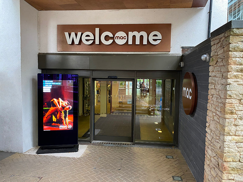 49" FREESTANDING OUTDOOR DIGITAL POSTER