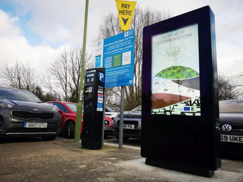 55" FREESTANDING OUTDOOR DIGITAL POSTER